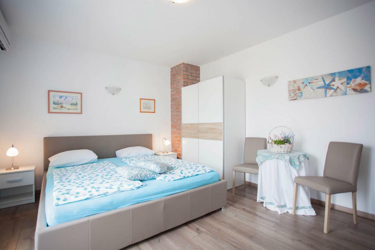 Apartment Studio Sole Rovinj Exterior photo